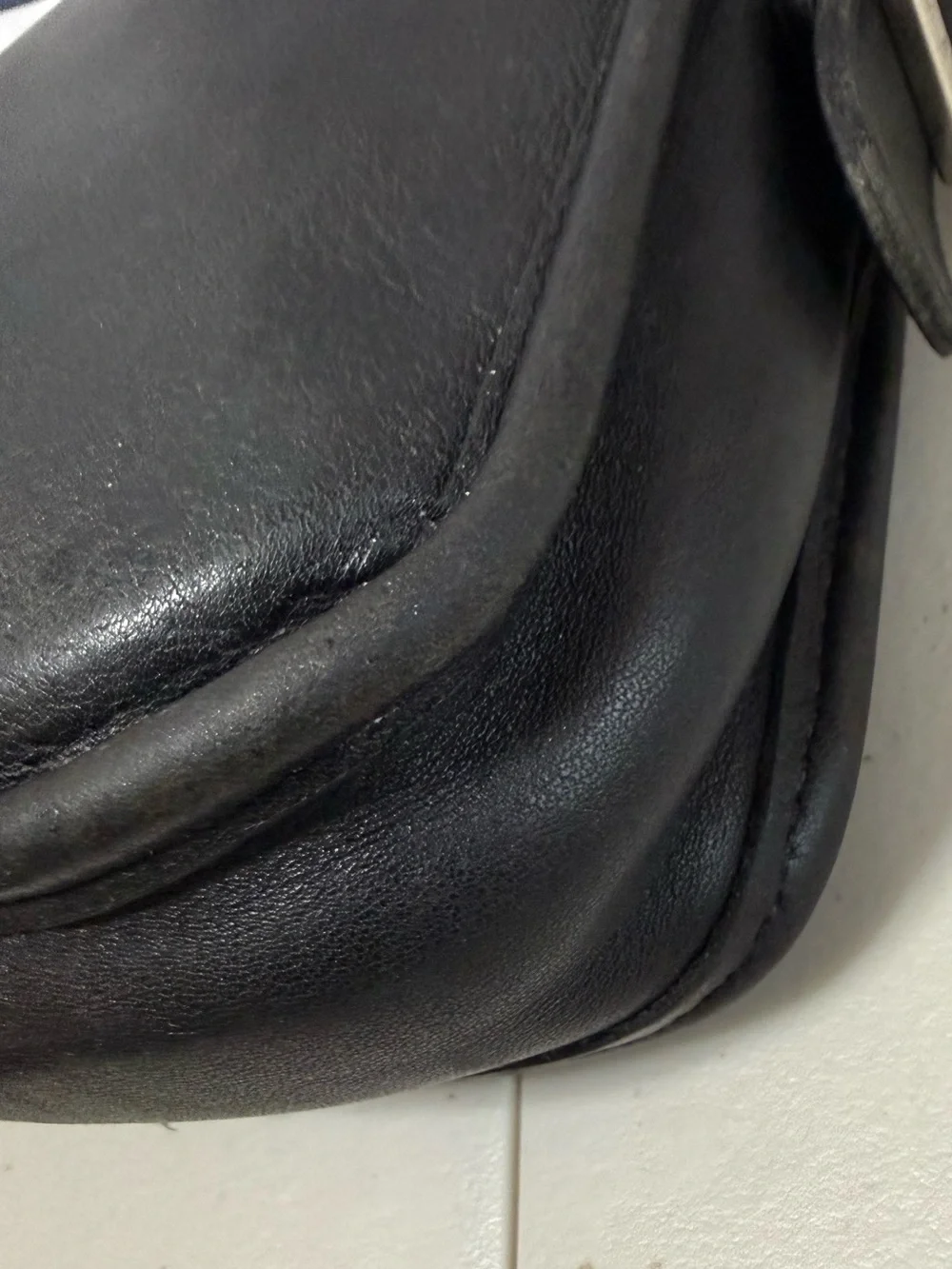 Vintage Coach Black Leather Shoulder/Crossbody Bag